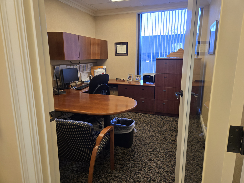 Left hand peninsula desk