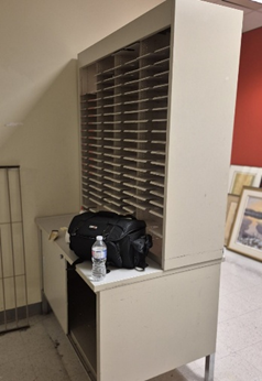 Mail Sorting Table