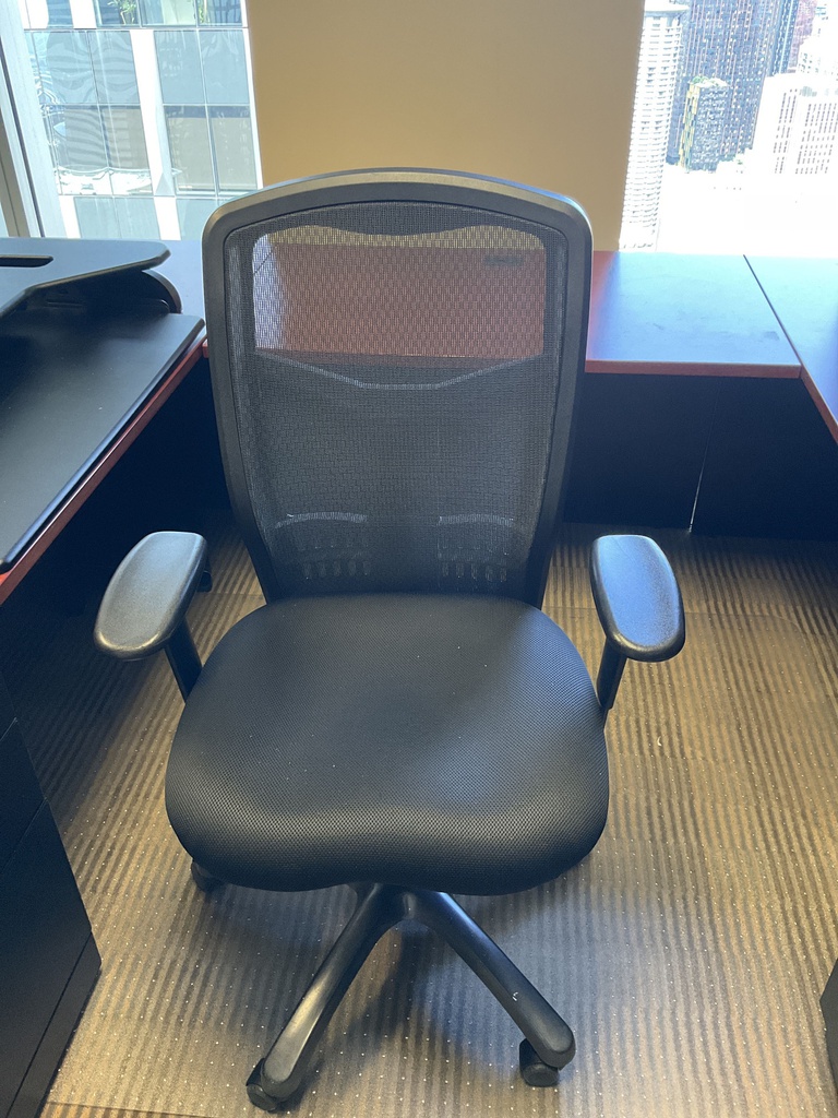 BlACK DESK CHAIR