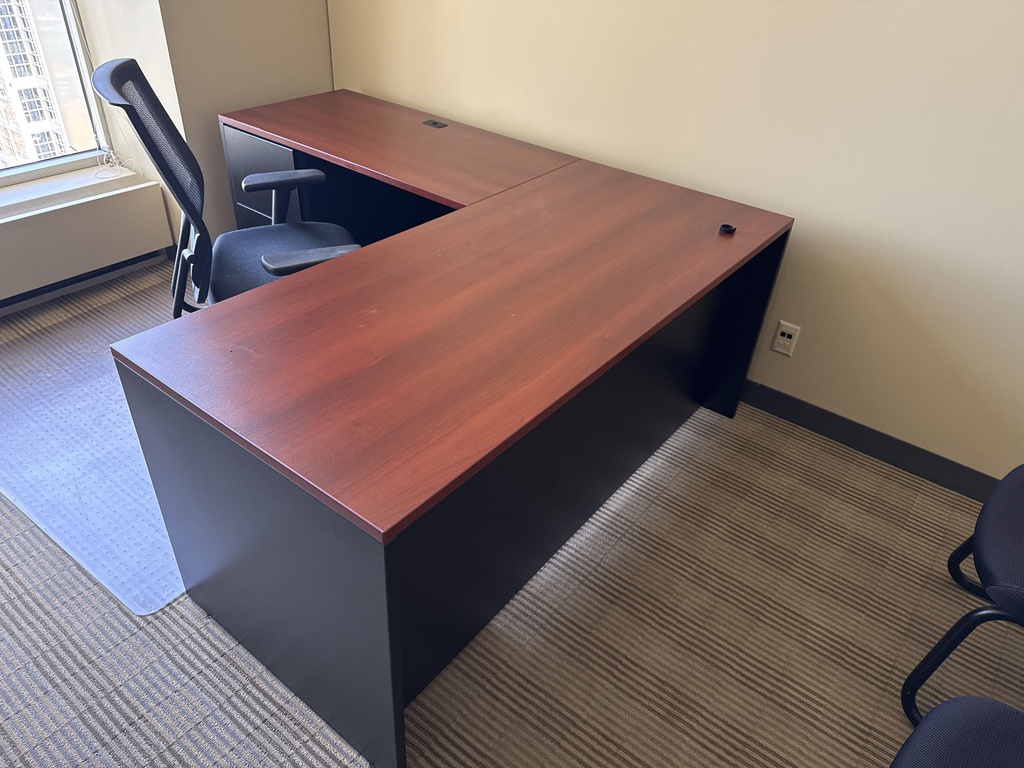 78x66x30 L SHAPED DESK