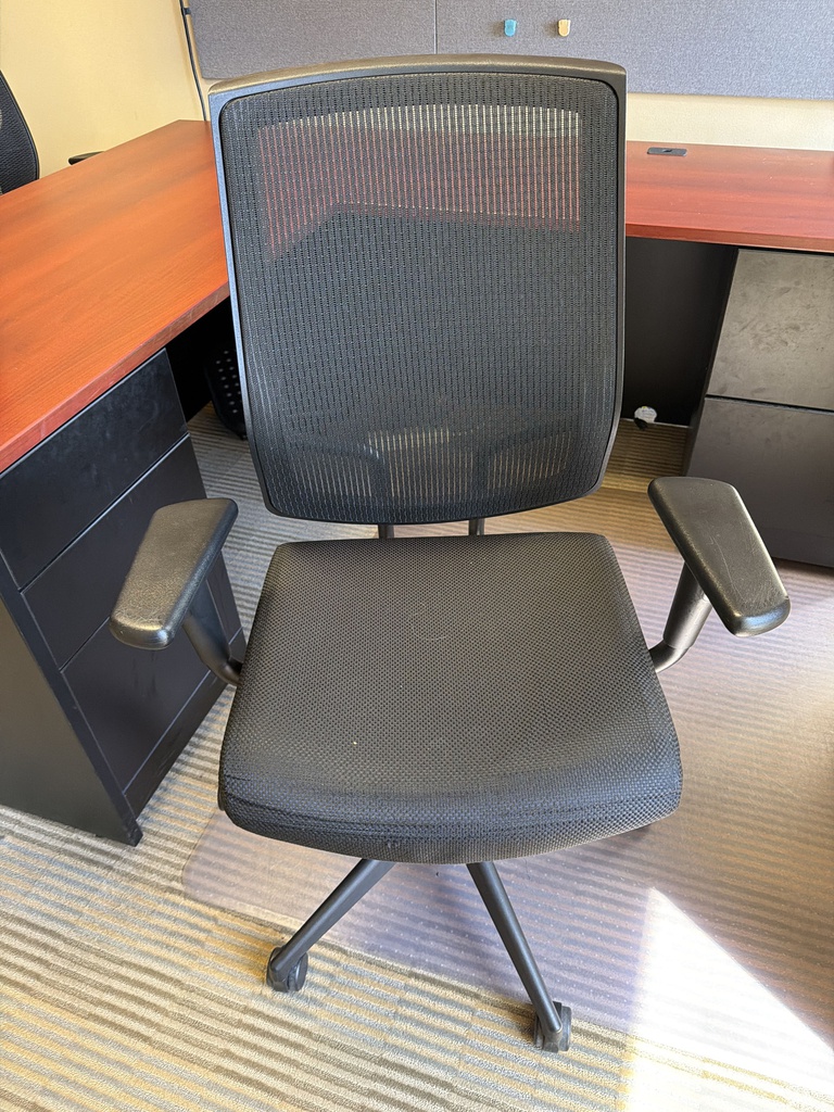 DESK CHAIR