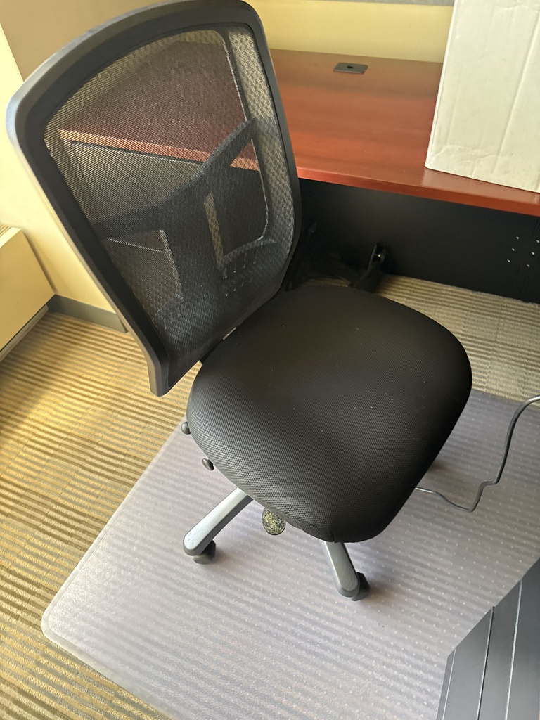DESK CHAIR