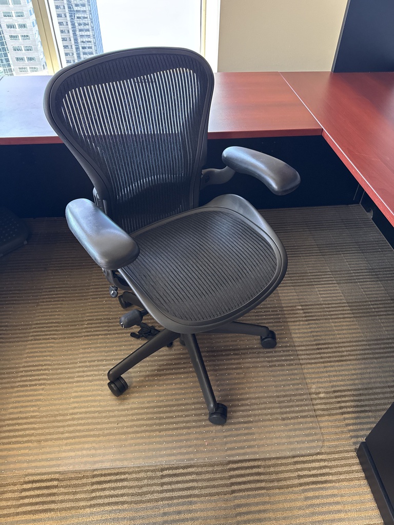 DESK CHAIR***