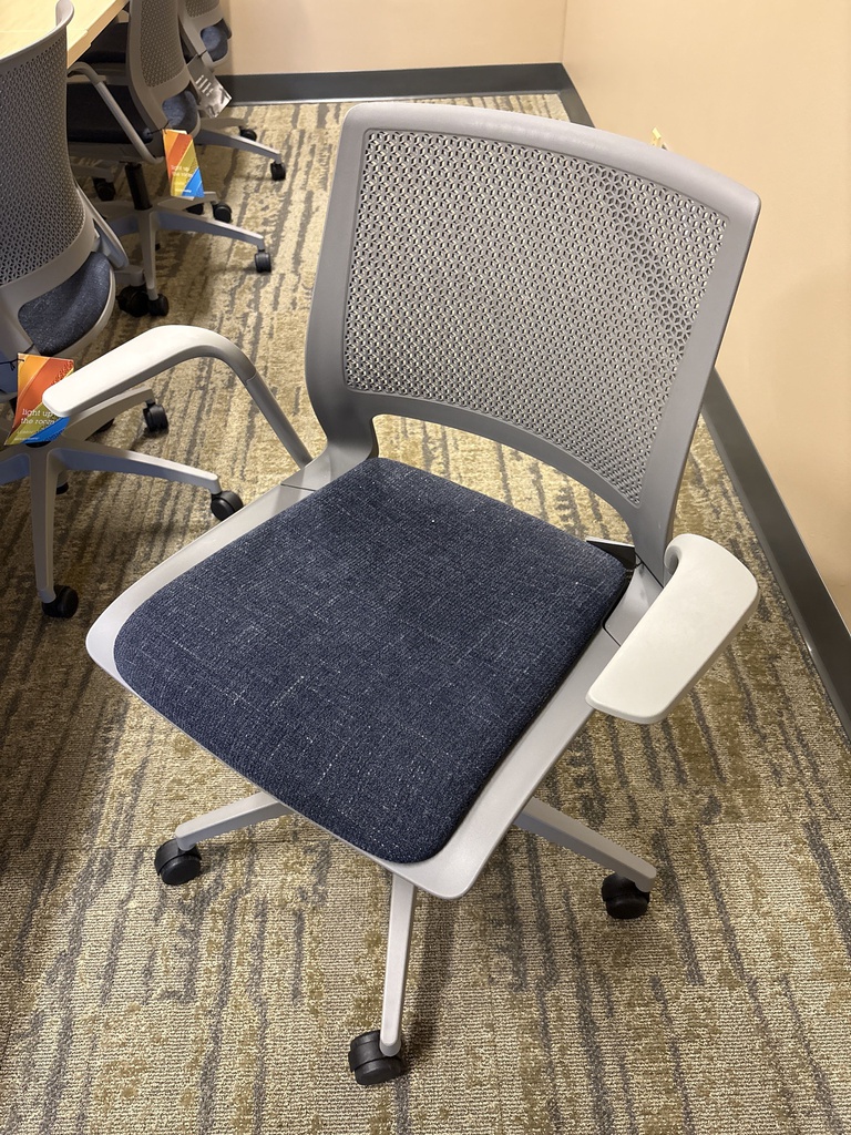 LUMIN CHAIRS