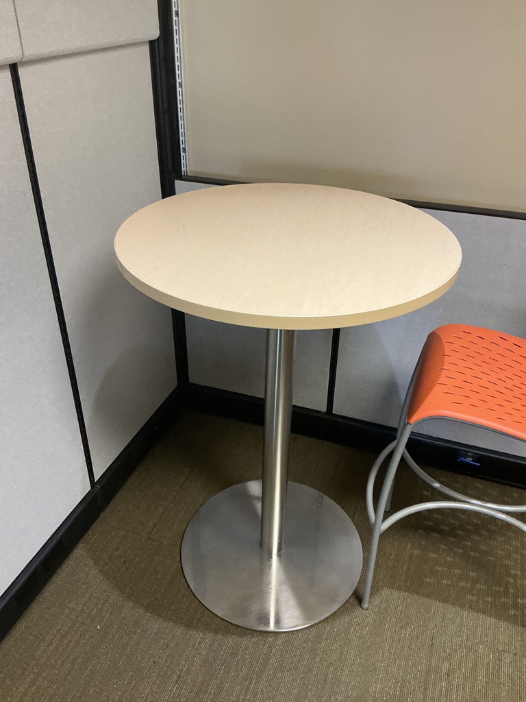 30x42 TALL ROUND TABLE