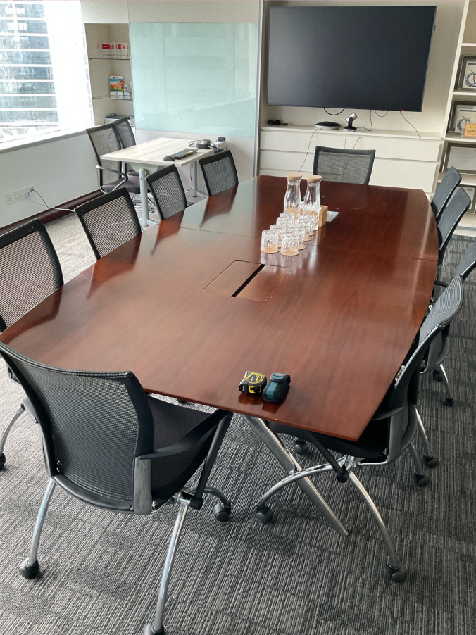 Meeting table (10 pax)