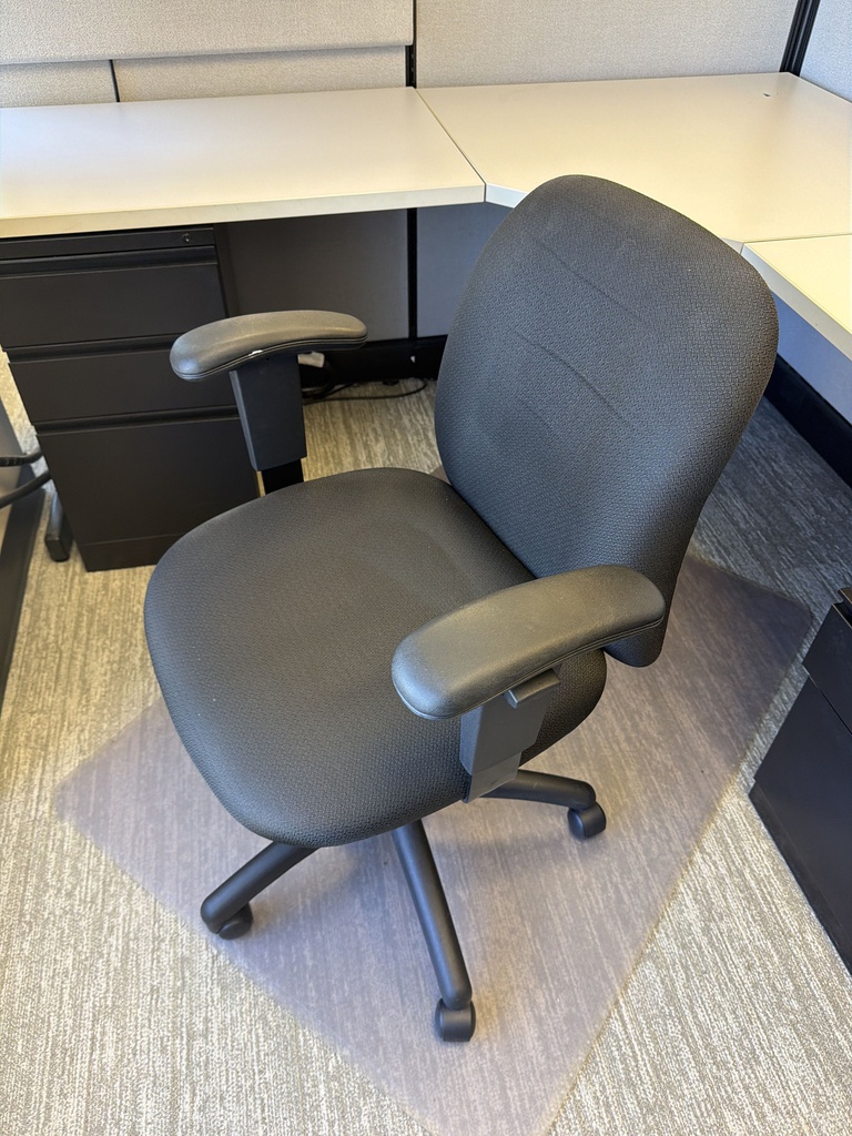 DESK CHAIR
