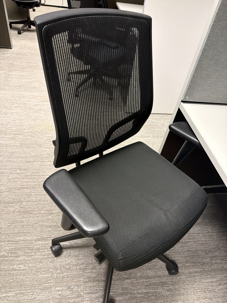 DESK CHAIR