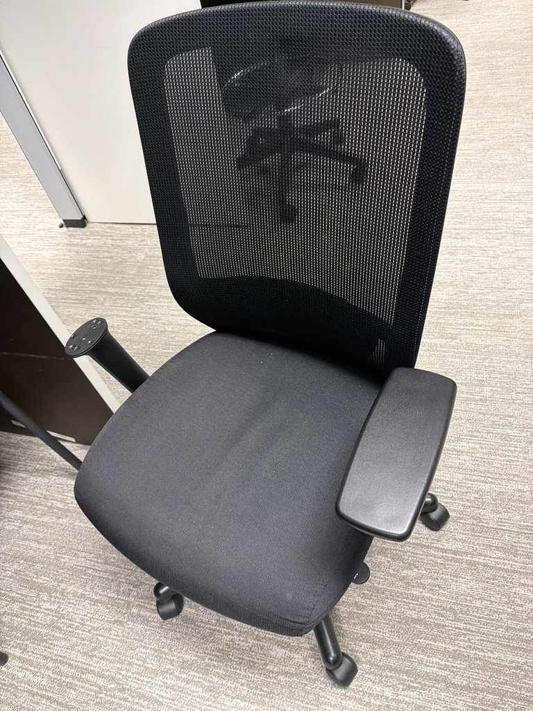 DESK CHAIR