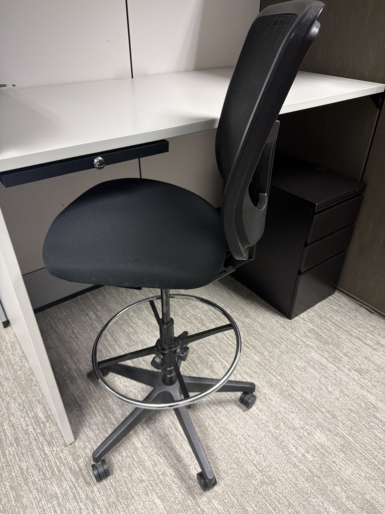 TALL CHAIR