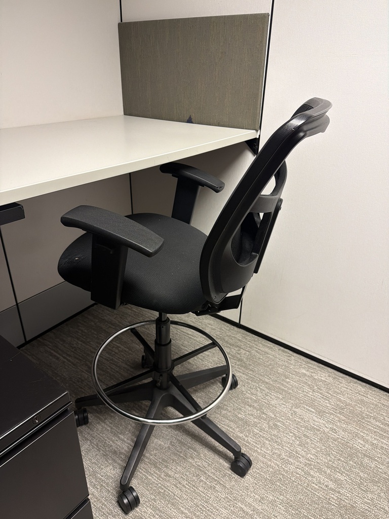 TALL CHAIR