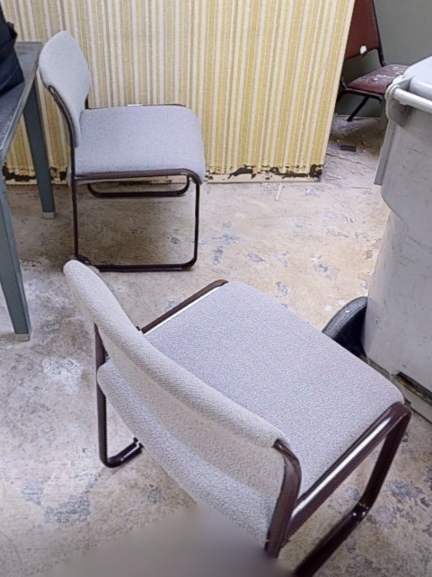 Grey guest chair metal