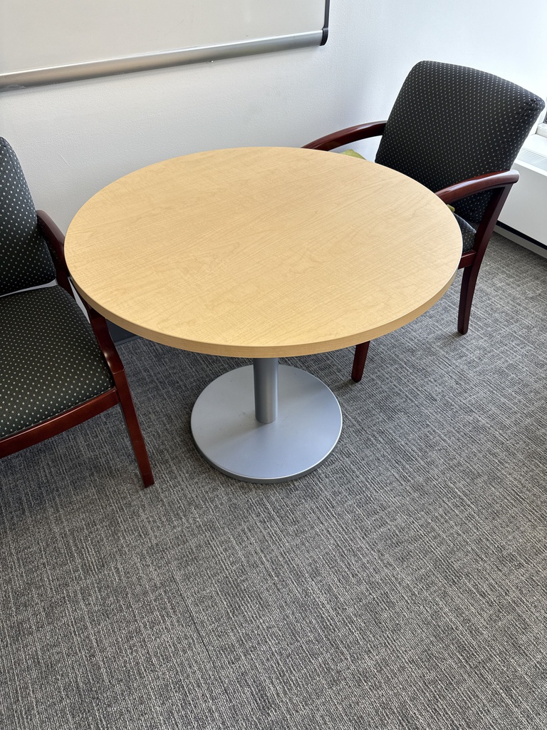 36X29 ROUND TABLE