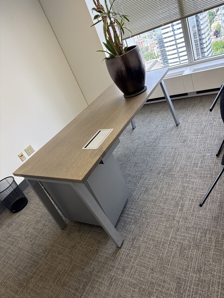 72X30X29 DESK