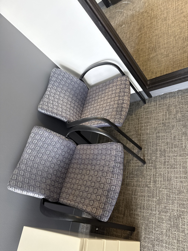 GUEST CHAIRS