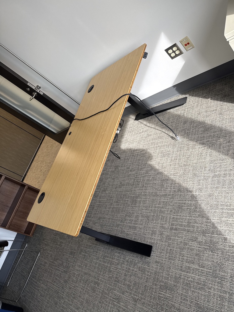 60X30 ADJUSTABLE DESK