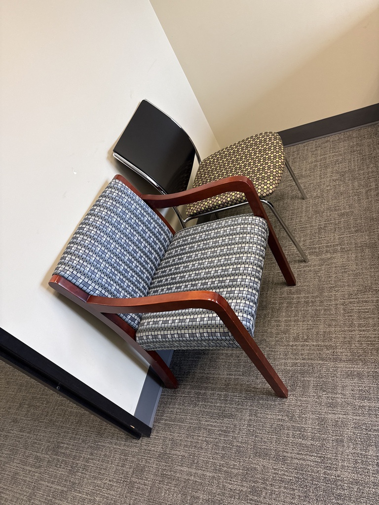 GUEST CHAIRS