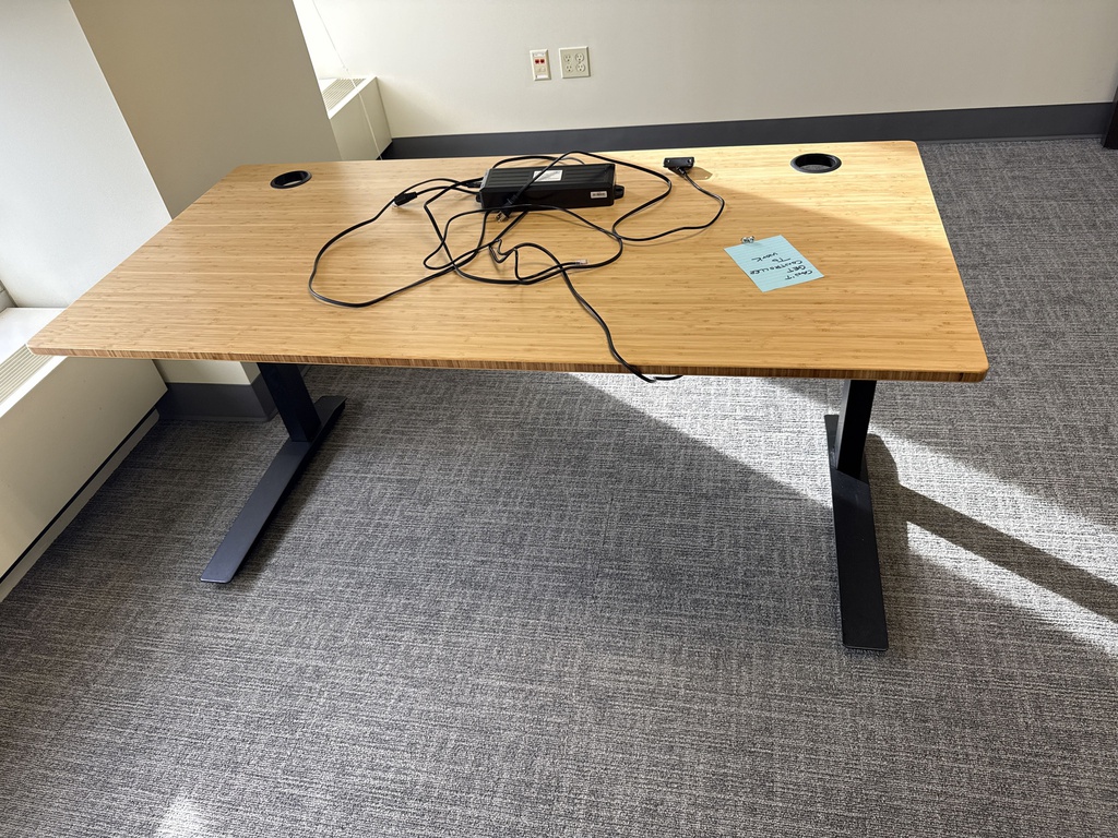 60X30 ADJUSTABLE DESK