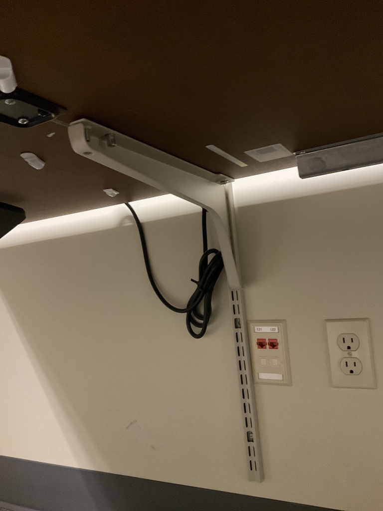 CANTILEVER CHAIR