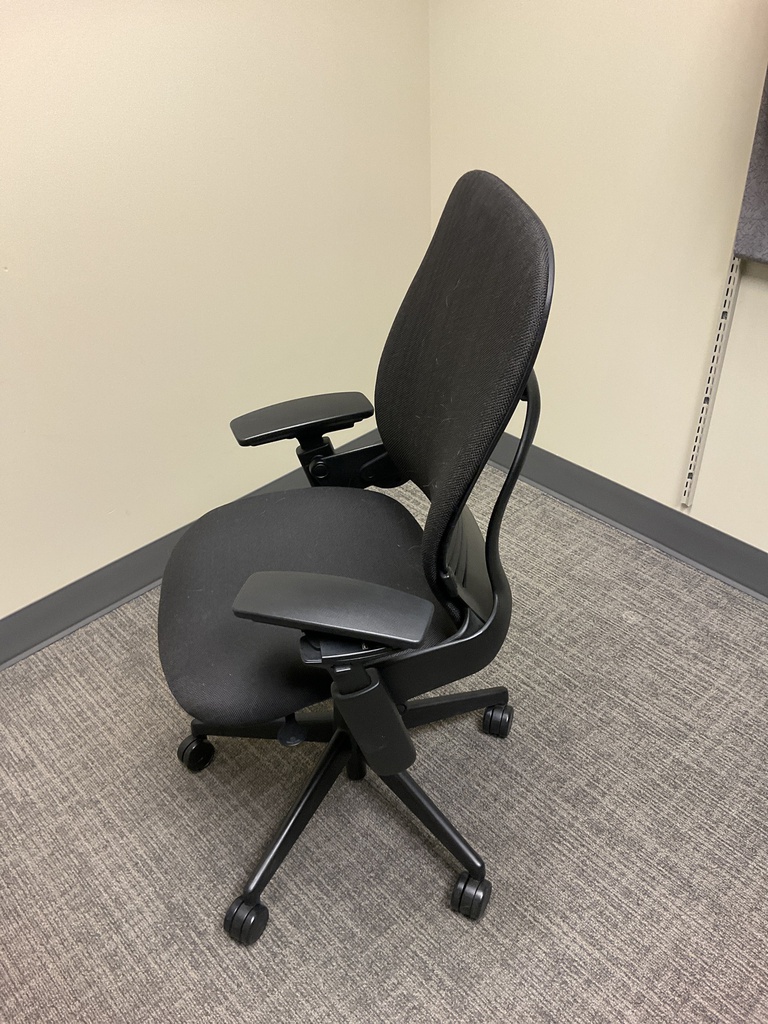 TASK CHAIR***