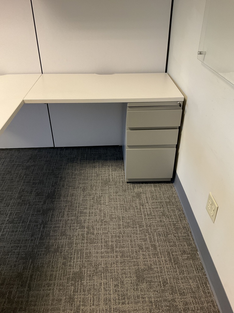 42X24X30 DESK WITH PEDESTAL