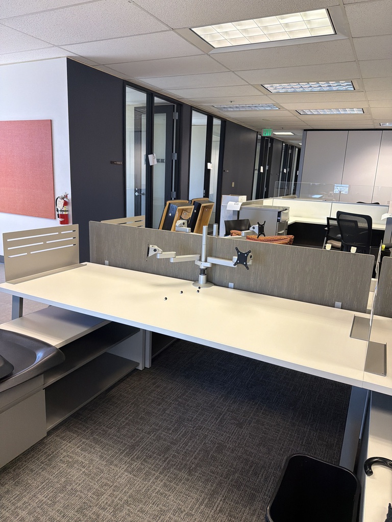 78X30X29 BENCHING WORKSTATIONS
