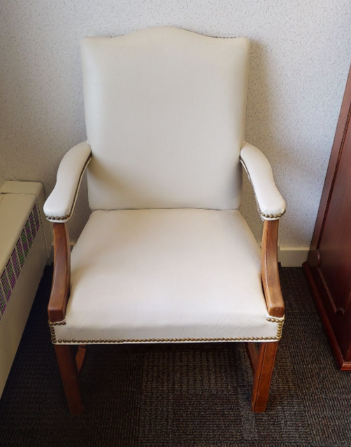 Tall back guest chair, wht