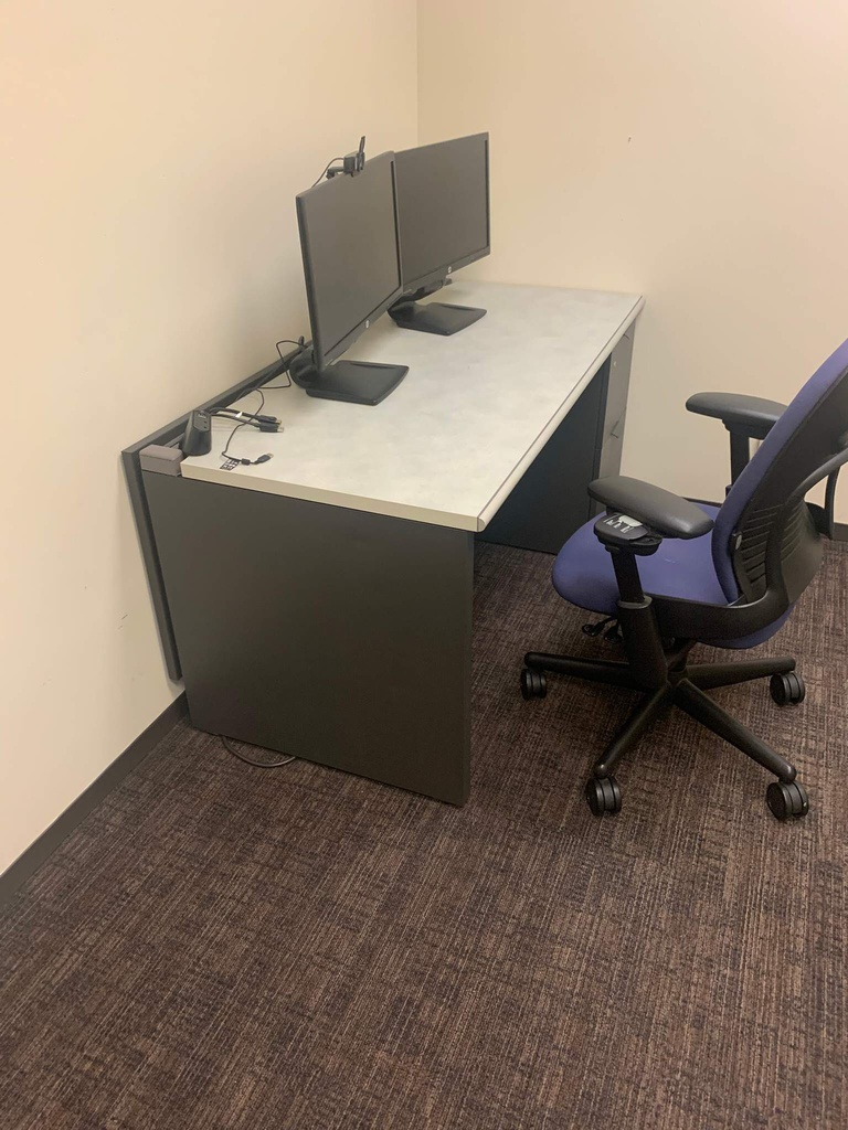Straight desk - Steelcase