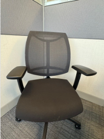 TASK CHAIR