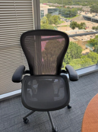 BLACK CHAIR (ARMS DO NOT ADJUST)