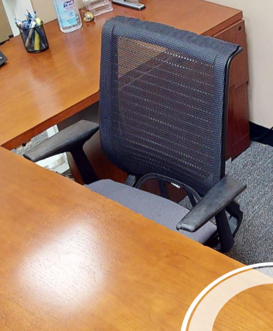 Task chair w/arms