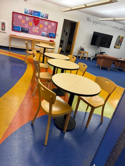 30'' Round Laminate Bistro Tables Wood Top Pattern