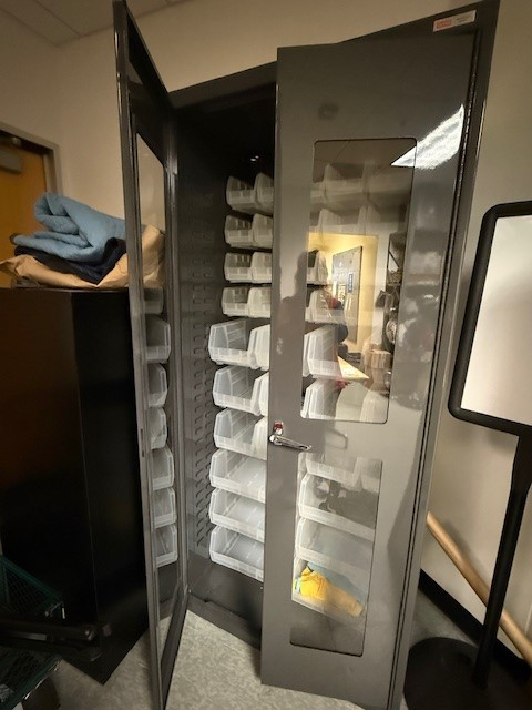 IT Grab n Go Cabinet