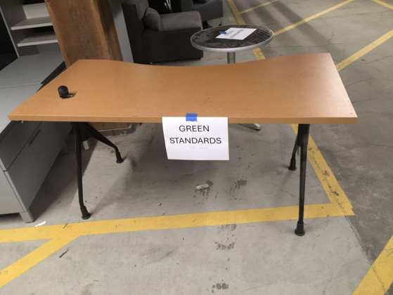 HEIGHT ADJUSTABLE TABLE-MANUAL