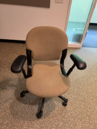 TASK CHAIR (HERMAN MILLER)