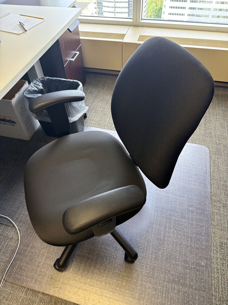 DESK CHAIR