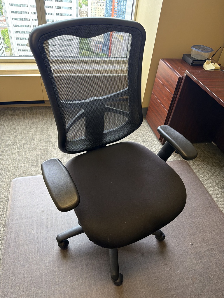 DESK CHAIR