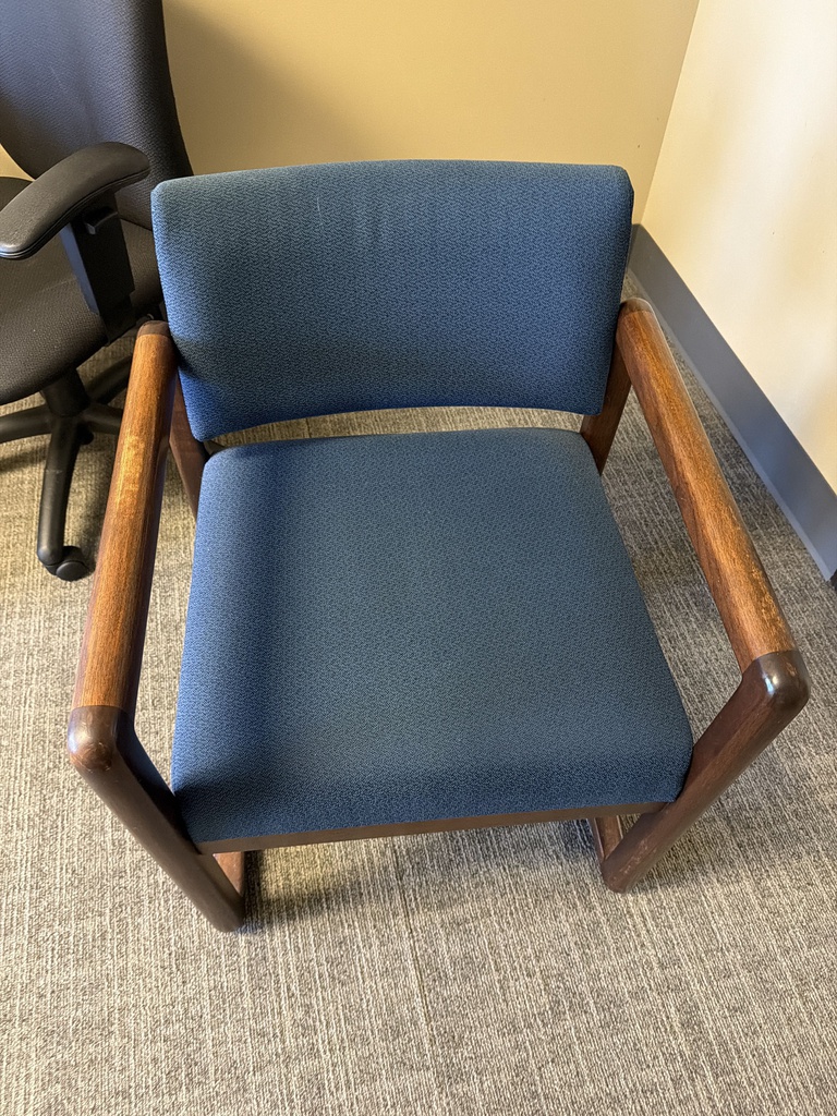 GUEST CHAIR