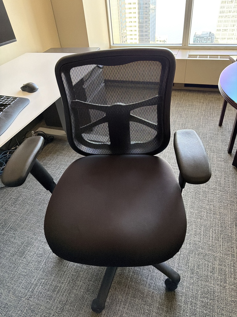 DESK CHAIR