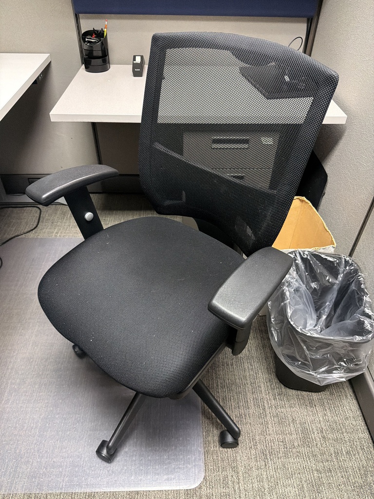 DESK CHAIR