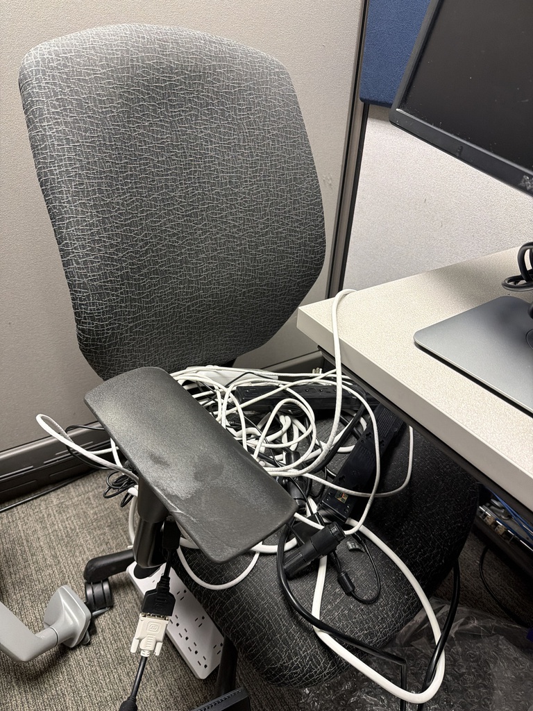 DESK CHAIR