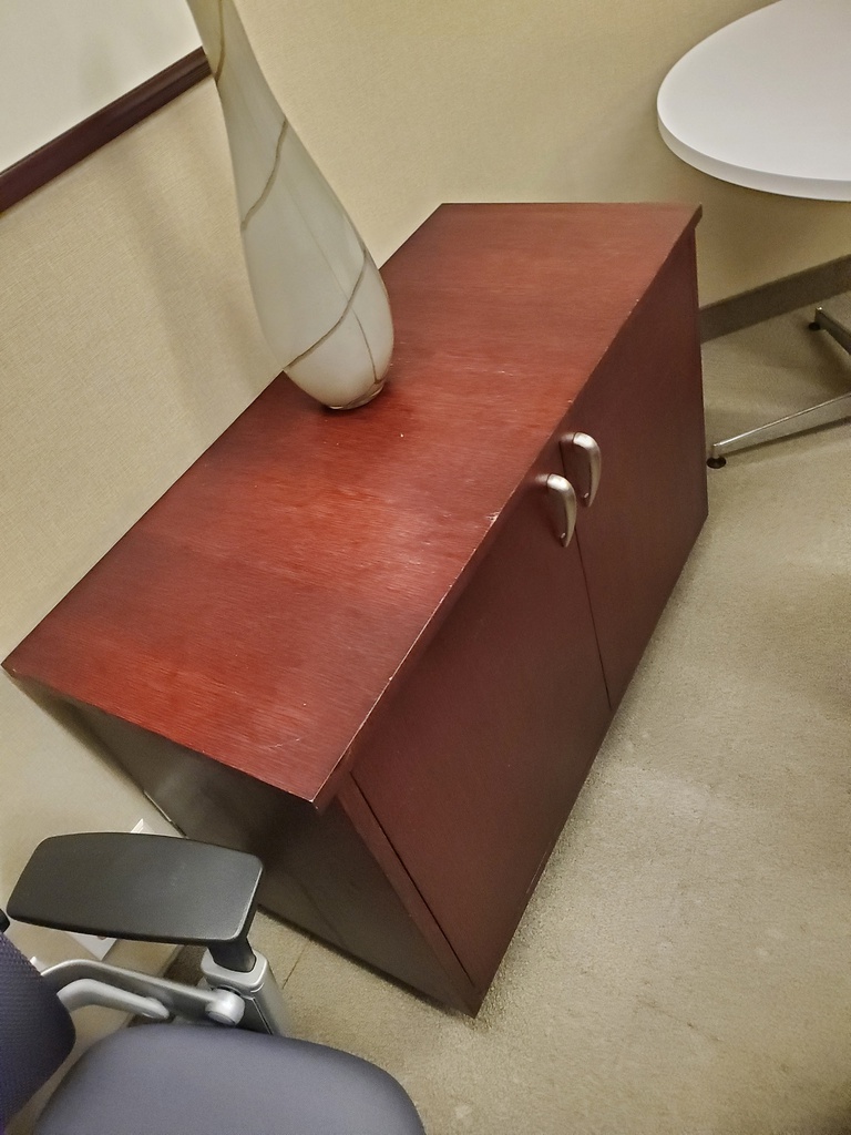 Wood 2 drawer lateral cabinet
