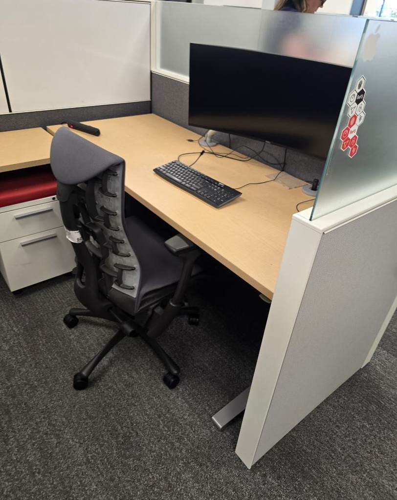 6’x4’ workstations