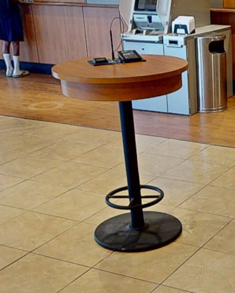Lab table