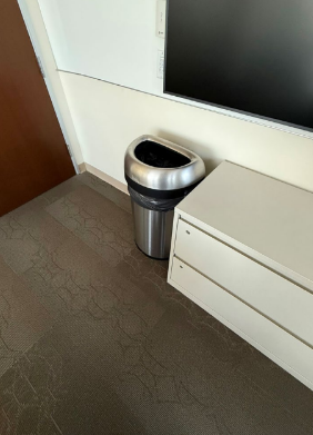 METAL TRASH CAN 