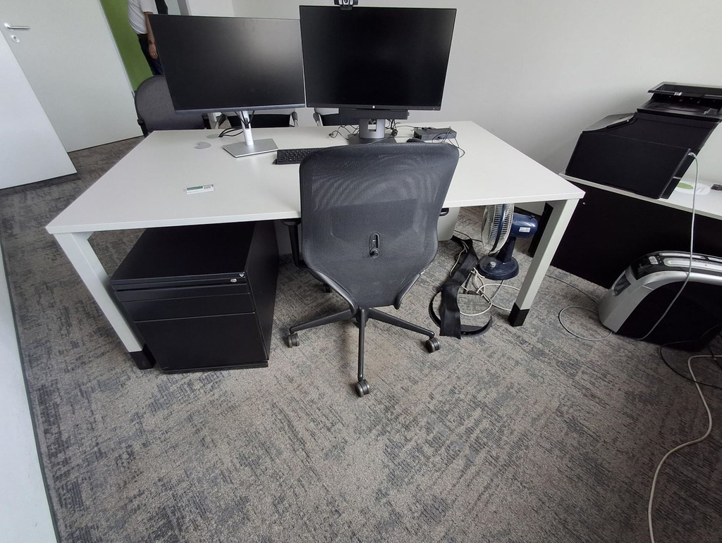 Pedestal - Black (Metal) / Office Container