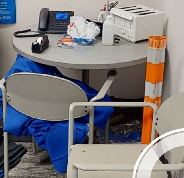 Round break table