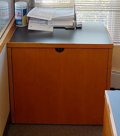 Medium cabinet