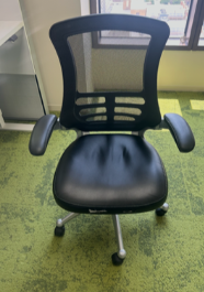 TASK CHAIR