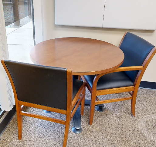 Round meeting table